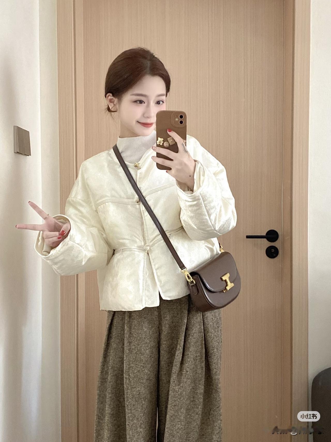 简约风穿搭，轻松自在每一天！