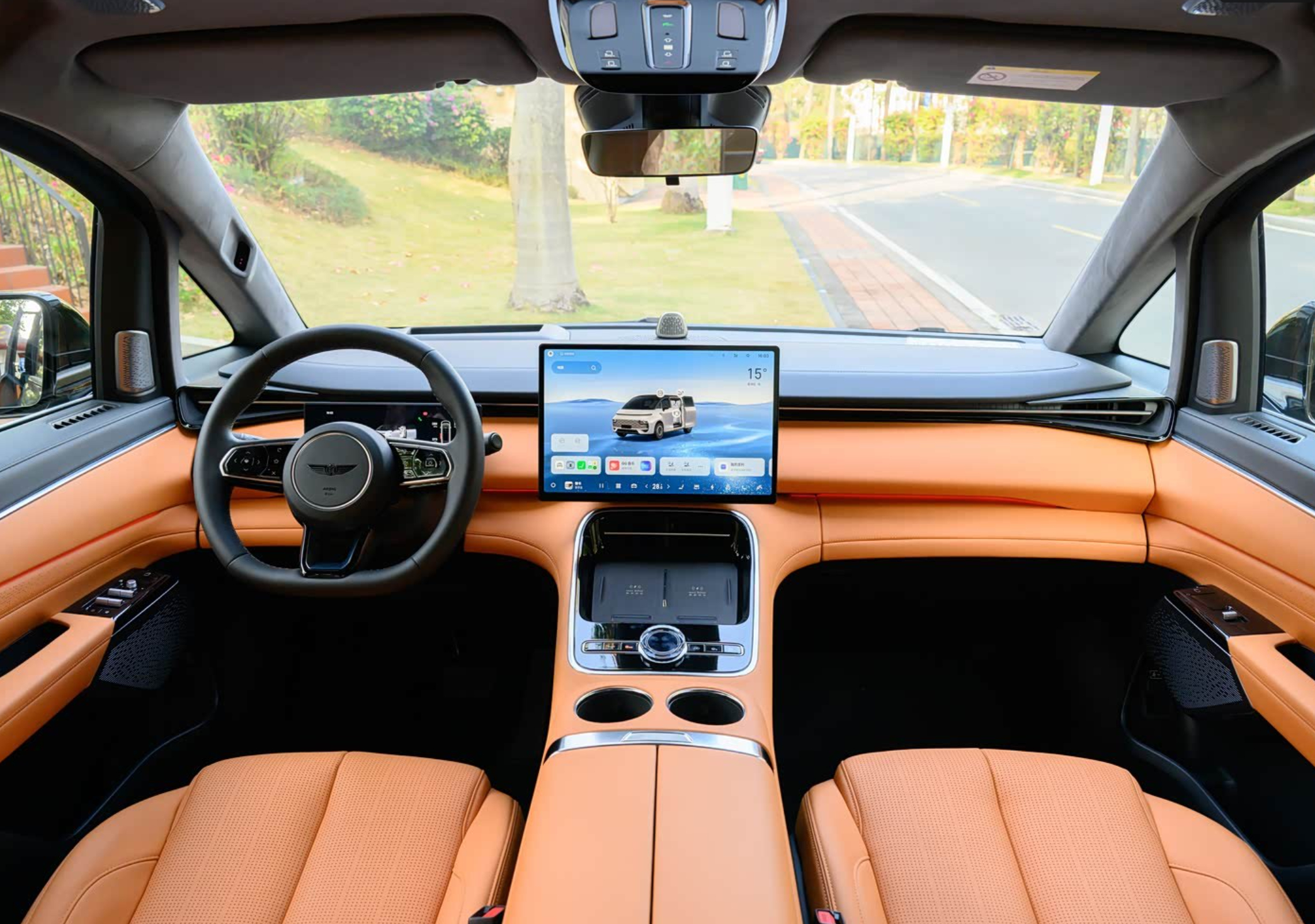 吉利银河V900这波产品逻辑太懂MPV了！26.98万起的价格，靠增程叠拼布局把