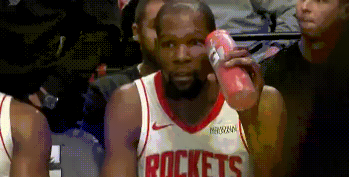 近6战仅1胜——浅析火箭变菜原因！
唯一原因——没了亚当斯的篮板，不信？听我慢慢