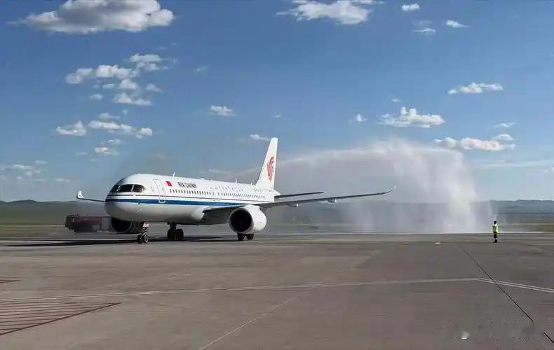 卡了几十年的欧美适航证，被亚洲国家先撕开了口子，波音、空客死守的资质壁垒，本是冲