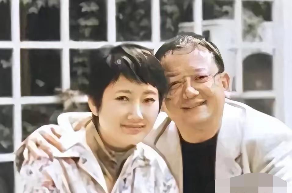 天呐原来他们曾经还是一对，你能认出这两位曾经的原配夫妻俩是谁吗？