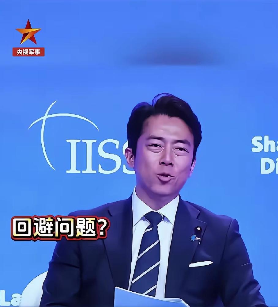 中国大校对日本政府历史问题的双重标准提出质疑，日防务大臣尴尬与不安。

2026