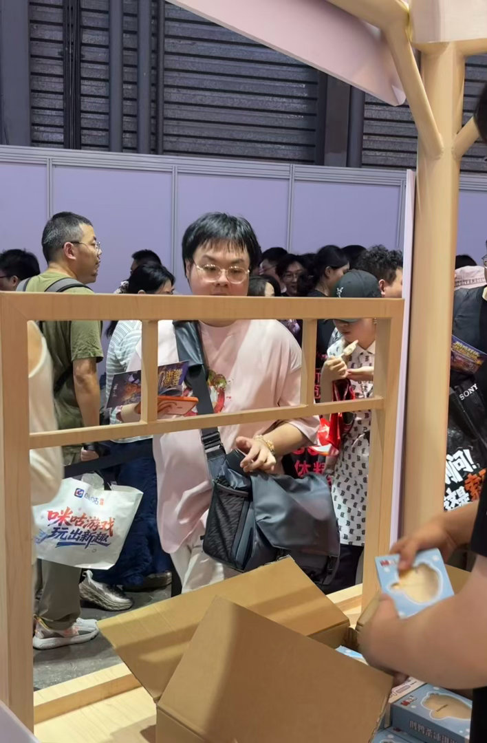 上海CJ展混进了武林高手CJ基础鹅鸭杀就不基础上海CJ惊喜名场面来袭，武林高手齐