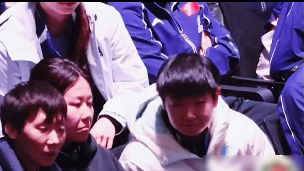 国乒后院起火！17岁日本丫头，决胜局一个11：5，直接把咱们的冠军从重庆抢走了。