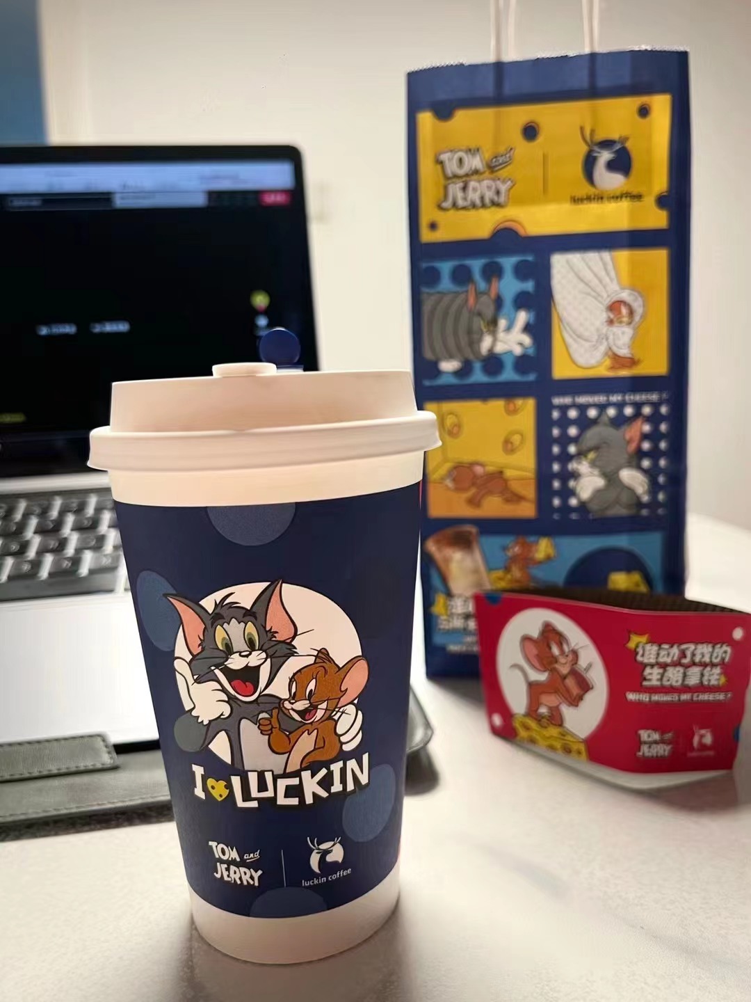#瑞幸 猫和老鼠#瑞幸这联名也挺可爱的，猫和老鼠童年回忆！ ​​​