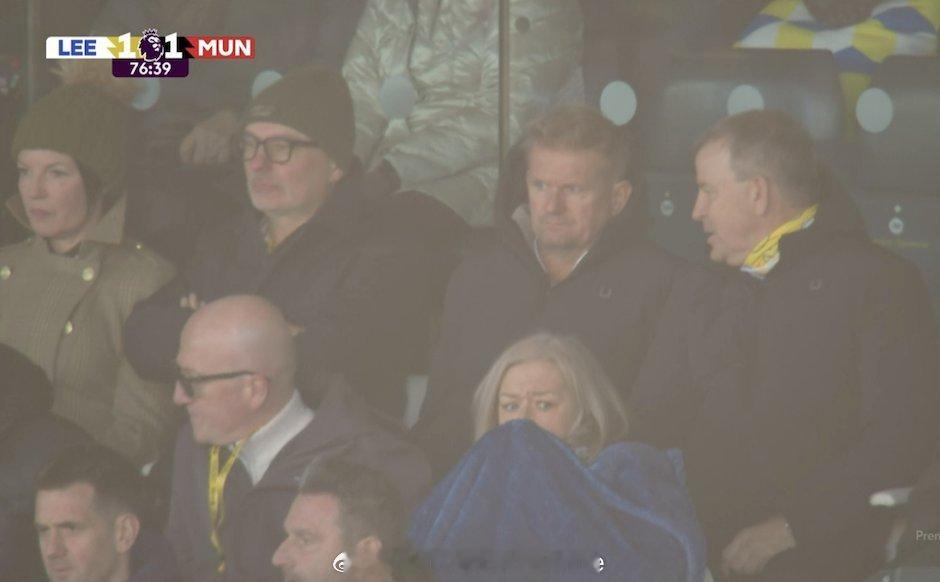 好家伙，哈兰德他爹来看曼联比赛利兹联vs曼联