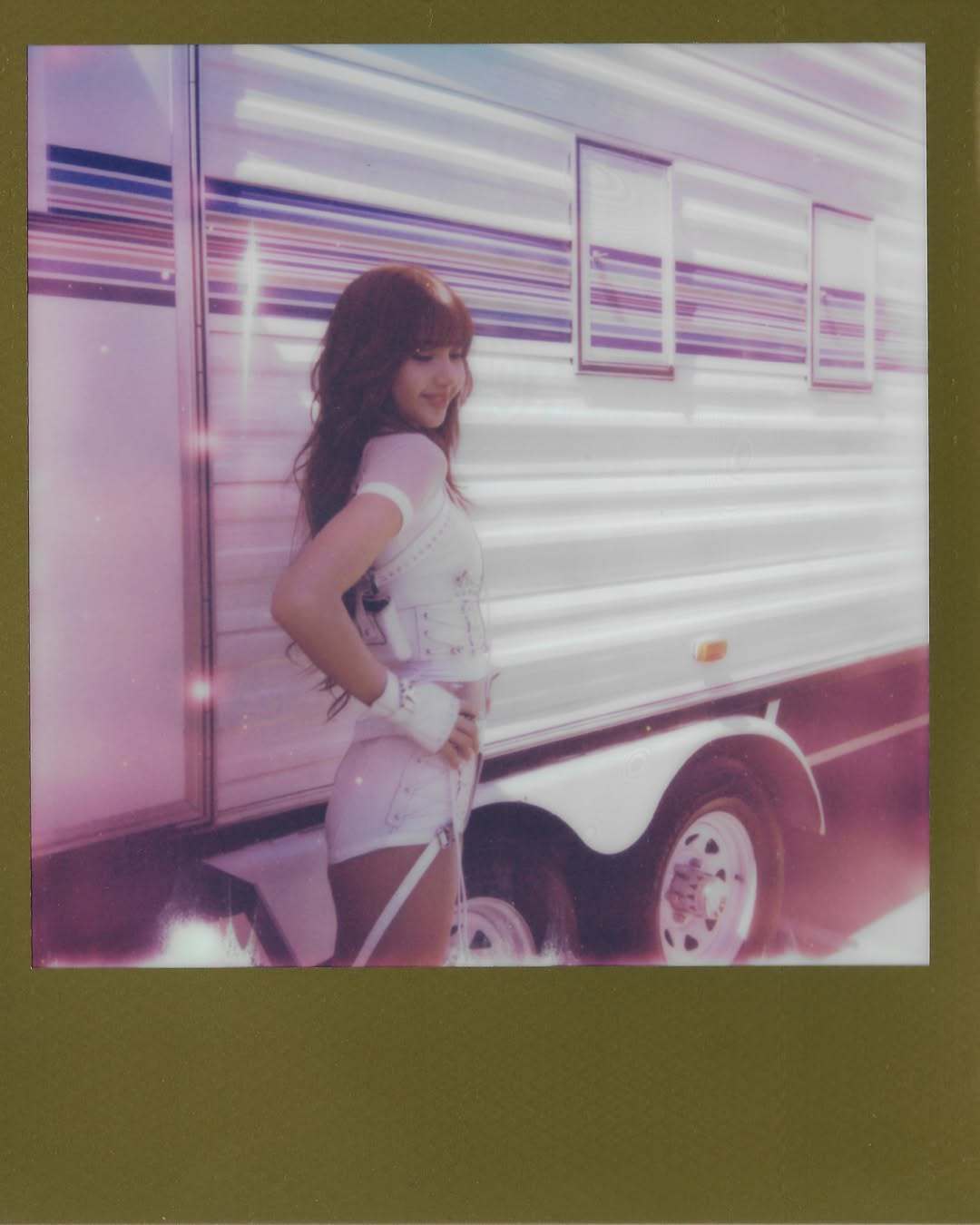 LISA 🧡LISA KPOP女永一 260616 LLOUD ins 更新 
