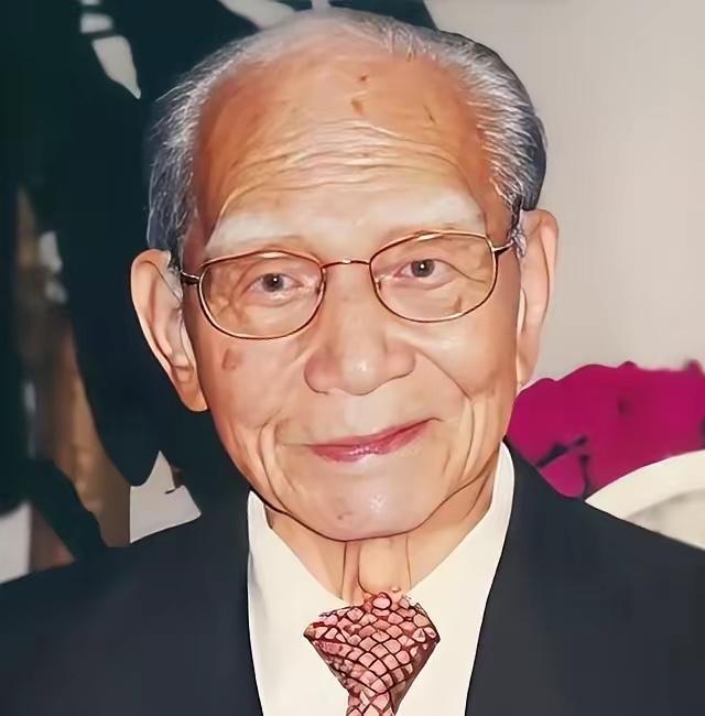 1949年被俘国民党副师长，当众喊出“自己人”，背后藏着一段隐秘往事

1949
