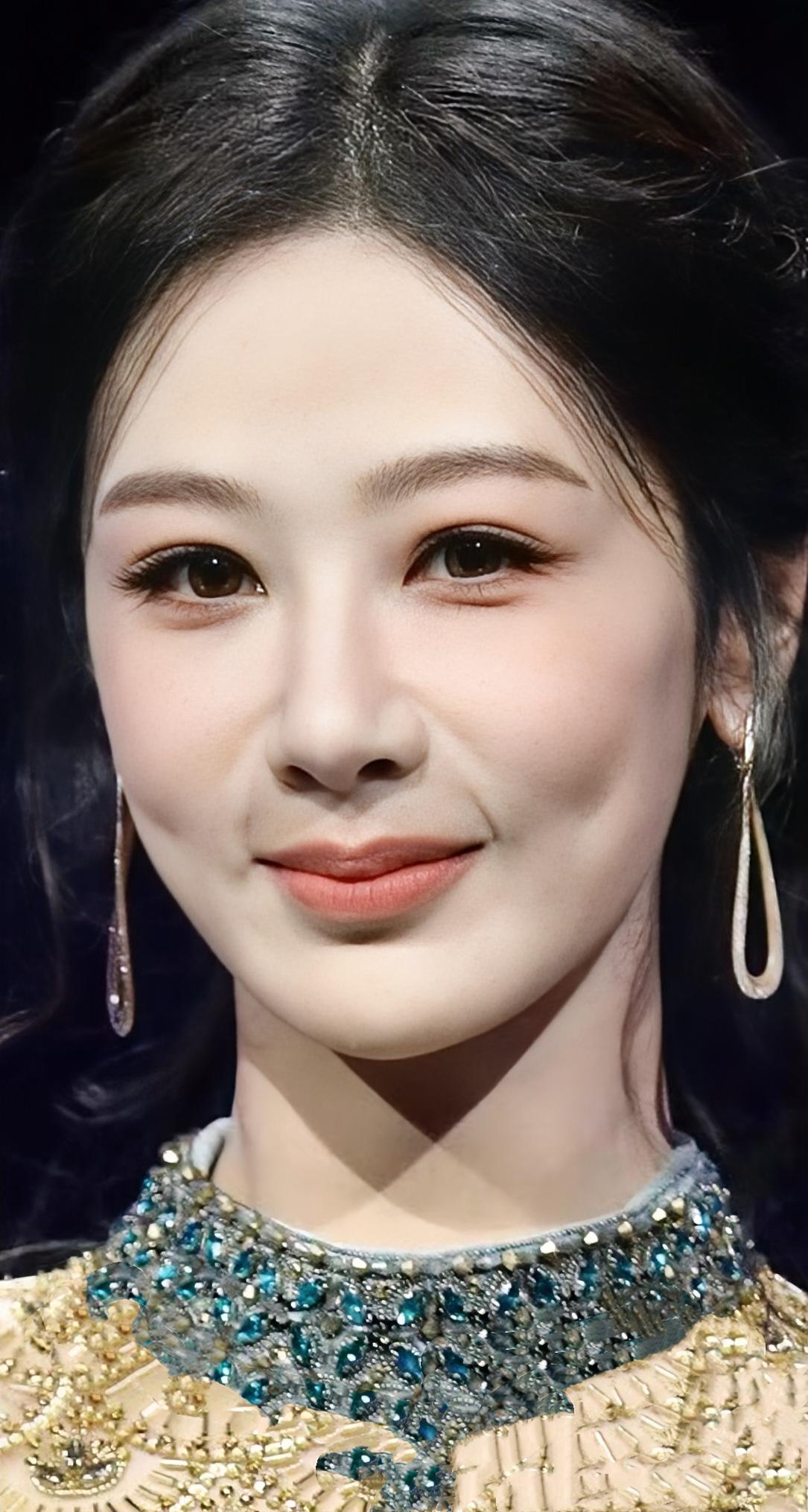 为啥会有两对（4条）法令纹，之前不是这样的