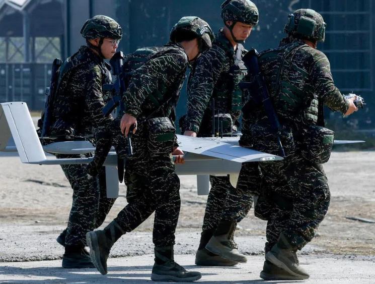 岛内《联合报》声称，若中国大陆执意武统，58.7%受访者表示愿意不计代价抵抗！3