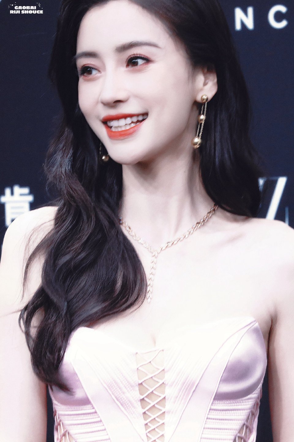angelababy angelababy“海鸥为海而来，我为你而来” 𝐒𝐞