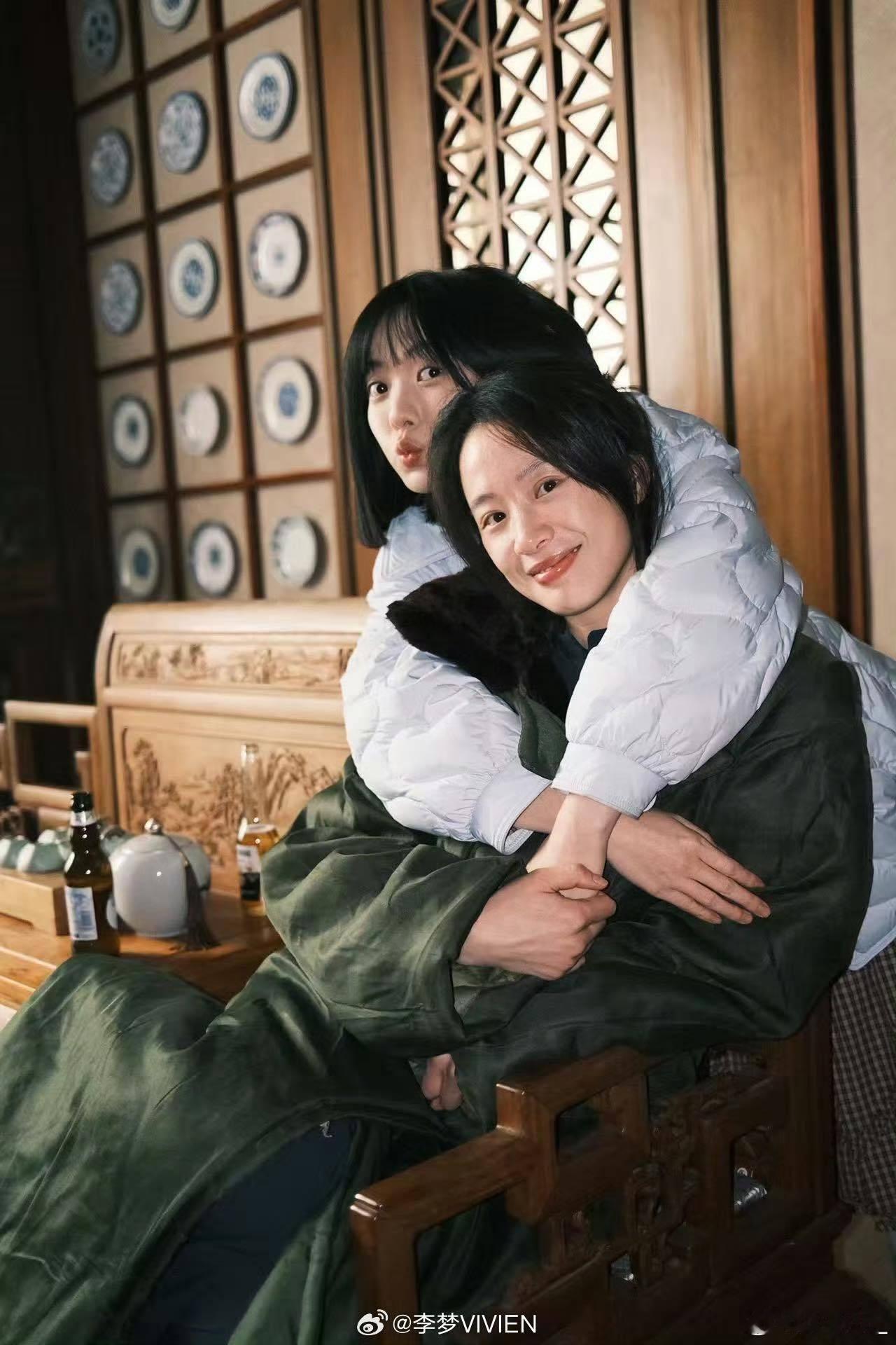 李梦致女孩长文  很少有演员这么坦诚聊焦虑与成长，李梦的文字没有刻意煽情，全是真