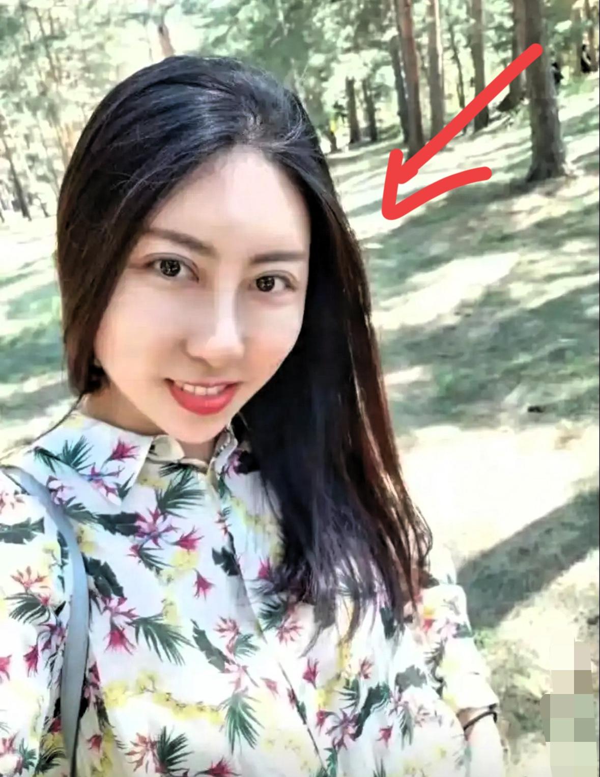 贾浅浅从西北大学离职了，47岁的年纪，退休了也无所谓，反正她的老公贾少龙，在西安