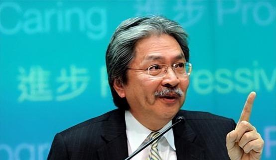 香港凭什么财政独立？说白了，香港政府不靠中央财政拨款，也不需要地方债融资，甚至不
