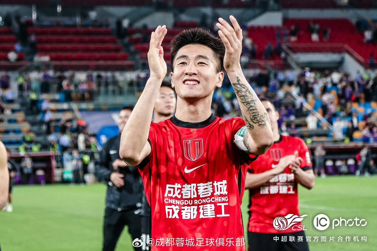 中超怪像！除成都蓉城外，其余15队净胜球加起来都没成都蓉城多！
成都蓉城在5月1