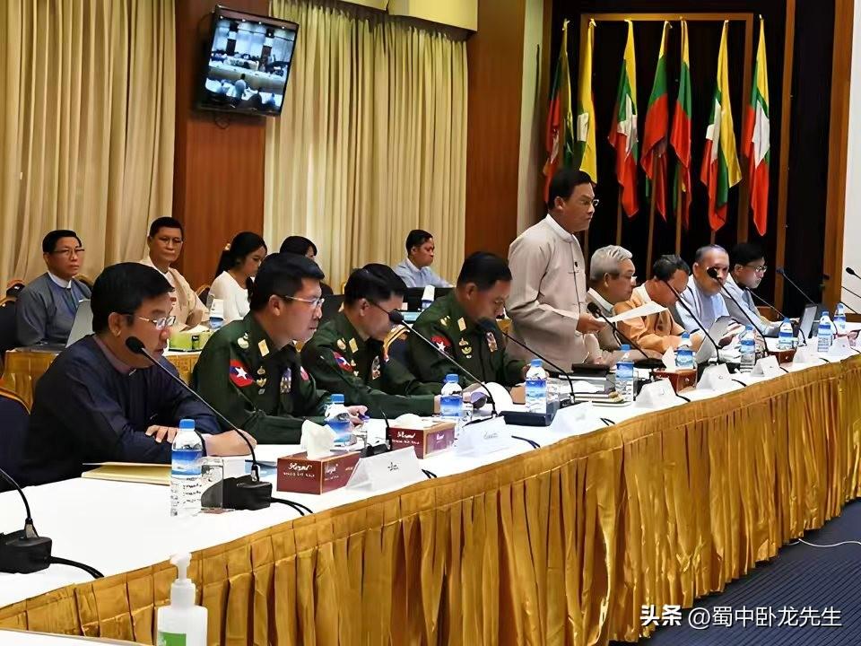 今天传来缅甸总统府发言人公开澄清两个极其敏感问题的最新消息。据缅甸媒体2026年