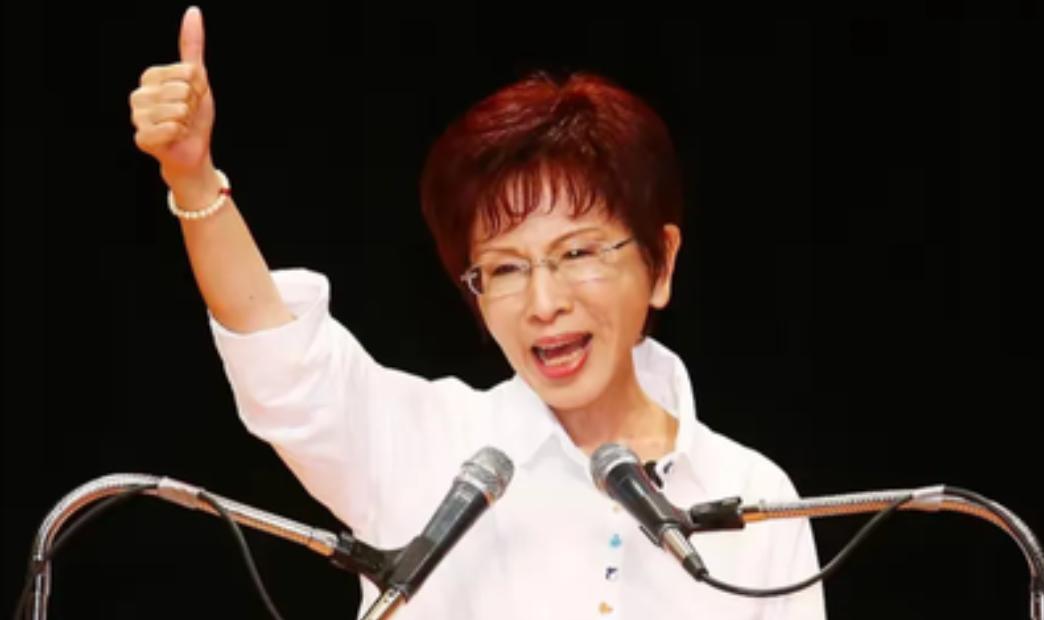 洪秀柱一嗓子把中日旧账翻出来，两岸网友集体回忆战争伤痛，这笔账到底该怎么算。
洪