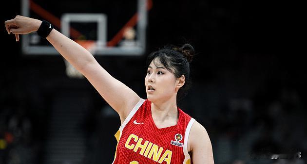 李月汝谈无缘女篮世界杯：

“真的非常遗憾，由于我的护照在邮寄过程中遗失，无法跟