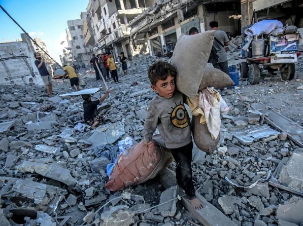 3月3号美国紧急撤侨，中东十几个国家的美国人全速撤退！
明明自己发起的战争，为什