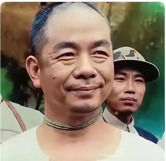 蒋经国带着优厚条件劝降狱中的吴石，说要给吴石一次机会。“用出卖信仰换苟活，算什么