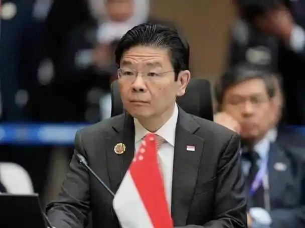 谁能想到？一向在国际上八面玲珑、闷声发大财的新加坡，这次居然在博鳌论坛上彻底“撕