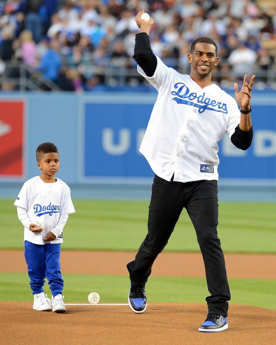 道奇的老粉丝了我的观赛搭子 ​​​