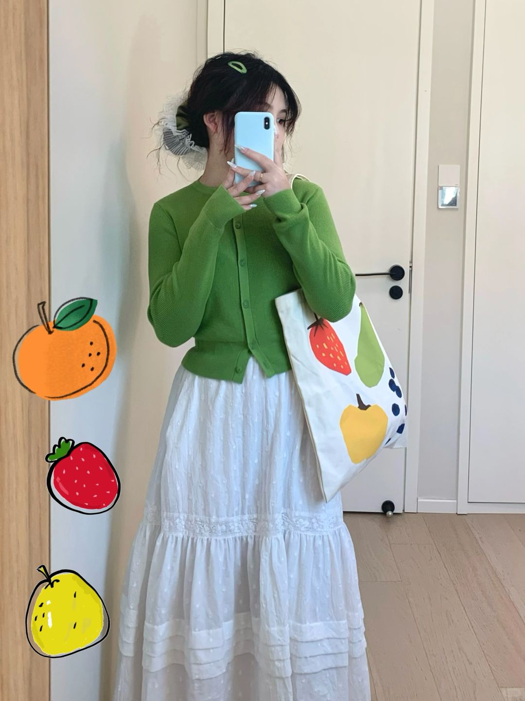 🌿｜姐们们！绿色针织和小白裙hao显瘦～