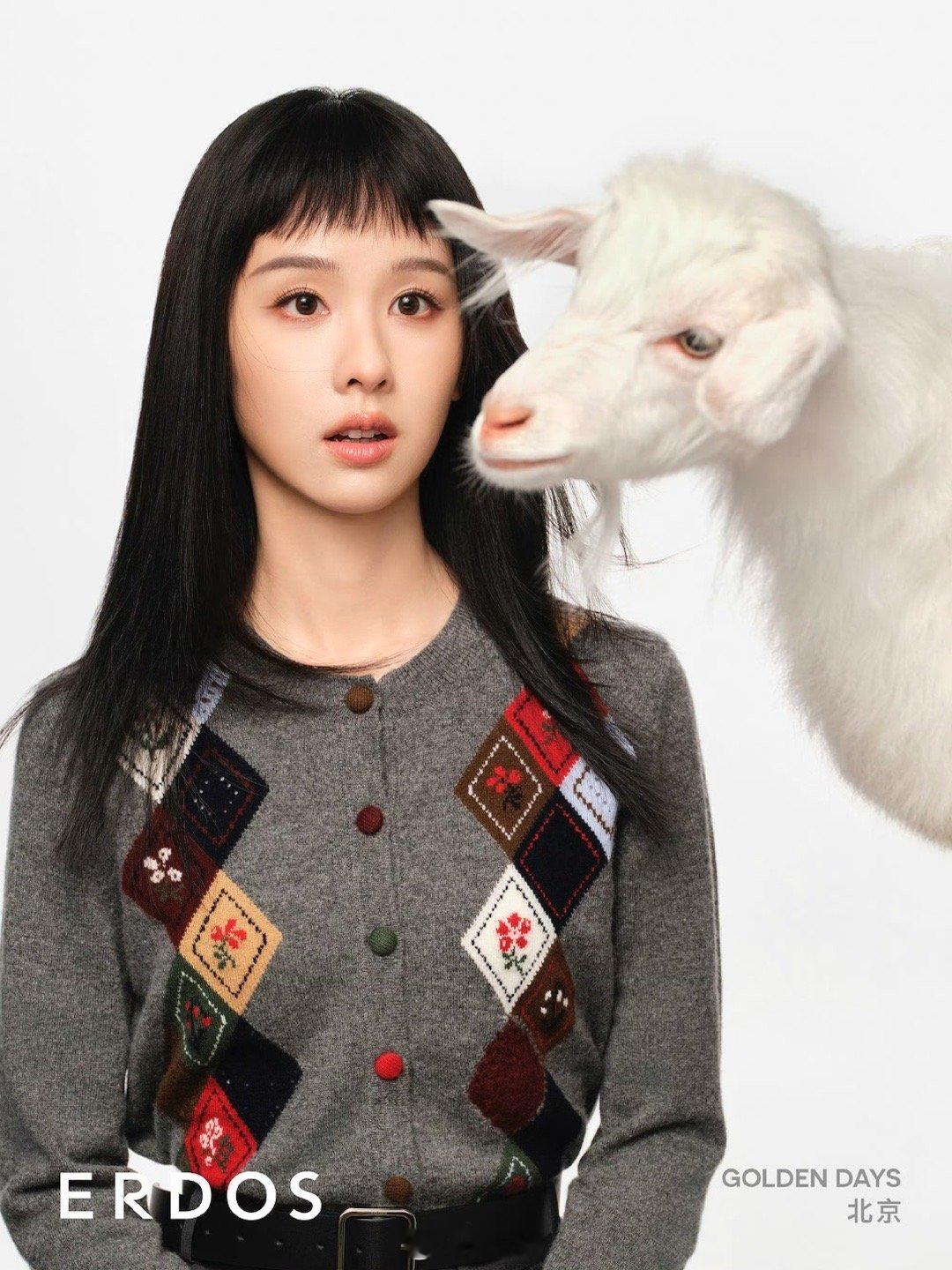 陈都灵[超话]  陈都灵品牌时装周预告 好萌的两只小羊[yeah] ​​​