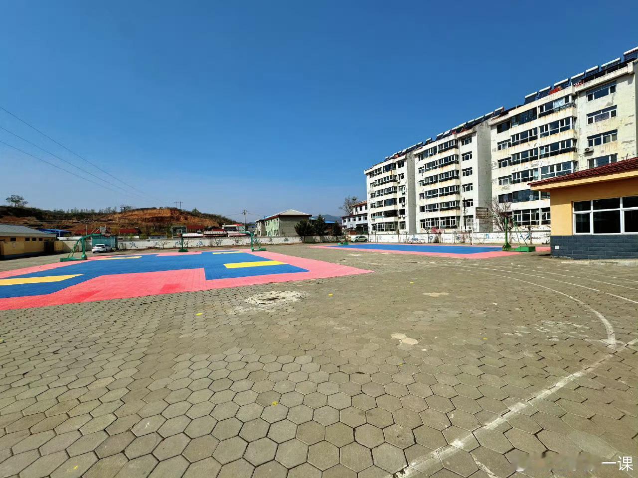 陈赫晒鹿晗live图全世界最好的鹿晗就算自己承受了很多很多舆论压力但依然热爱这个