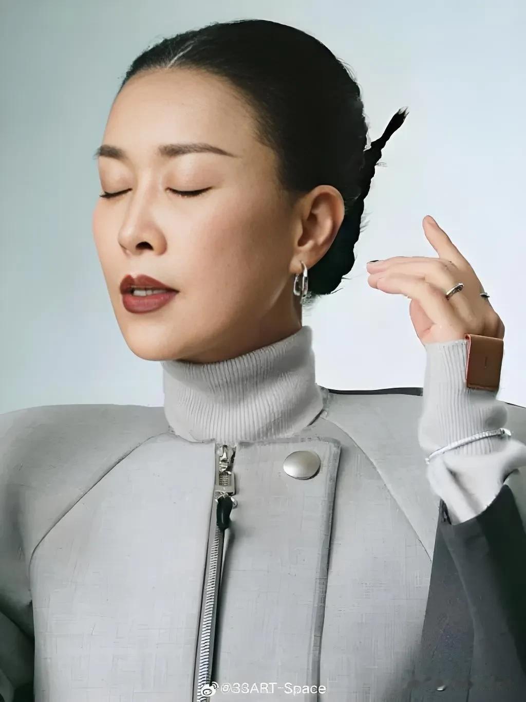 有一说一，那英一直都被我们低估了！[微风]回顾这些年，那英确实是有两把刷子的[赞