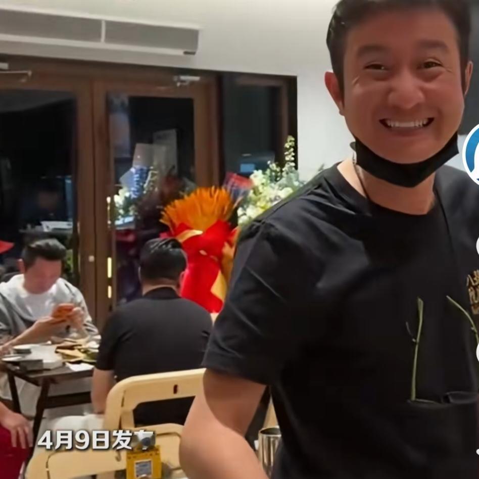 果然是事教人一次就行，看看文章现在对待别人的态度多么的谦逊。再看以前的文章是多么