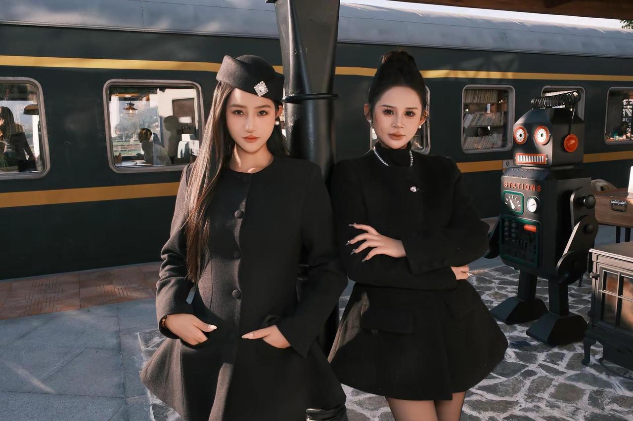 怪我普通的脸 留不住你暖昧的脸@女的