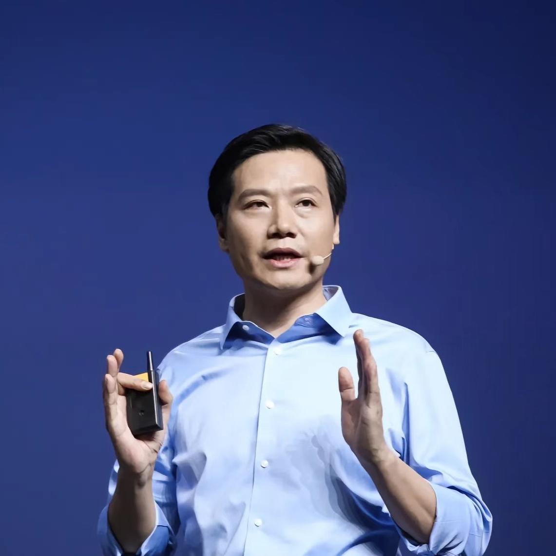 雷军说：只有脚踏实地的成长，内心才有底气迎接一切未知挑战。
 
人这一生，太多突