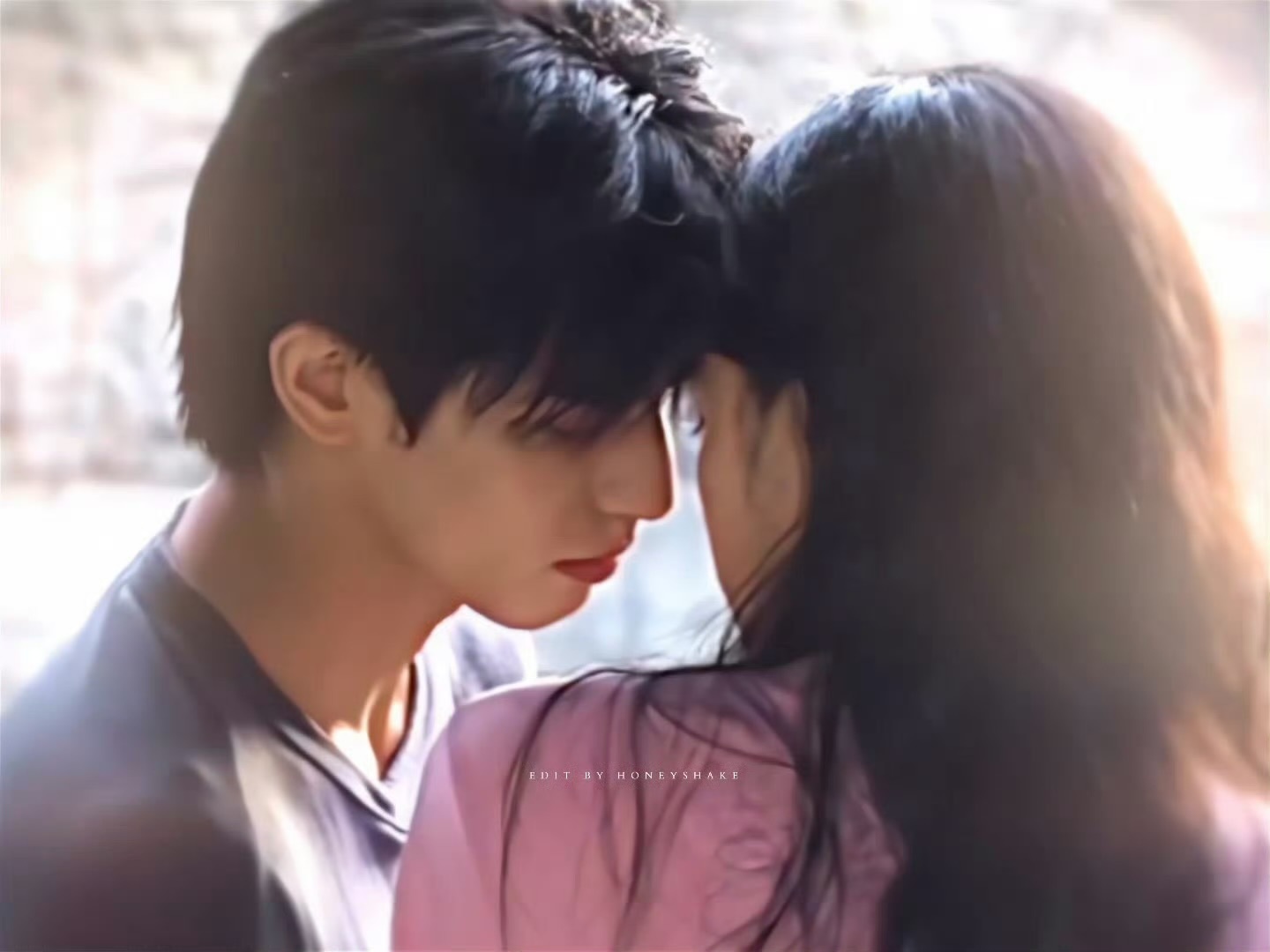 宋威龙、张婧仪《野狗骨头》repo男主与女二改成合作关系；张婧仪还是那个为爱奔赴