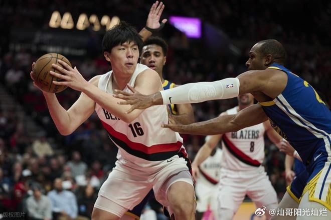 NBA 开拓者再战勇士五小阵容或被叫停，杨瀚森迎来机会？NBA常规赛正在进行中。