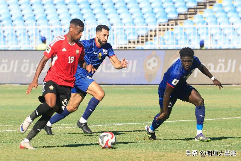 本次世界杯最大的黑马——佛得角！🇨🇻
人口不如中国一个县，首次参加世界杯就杀