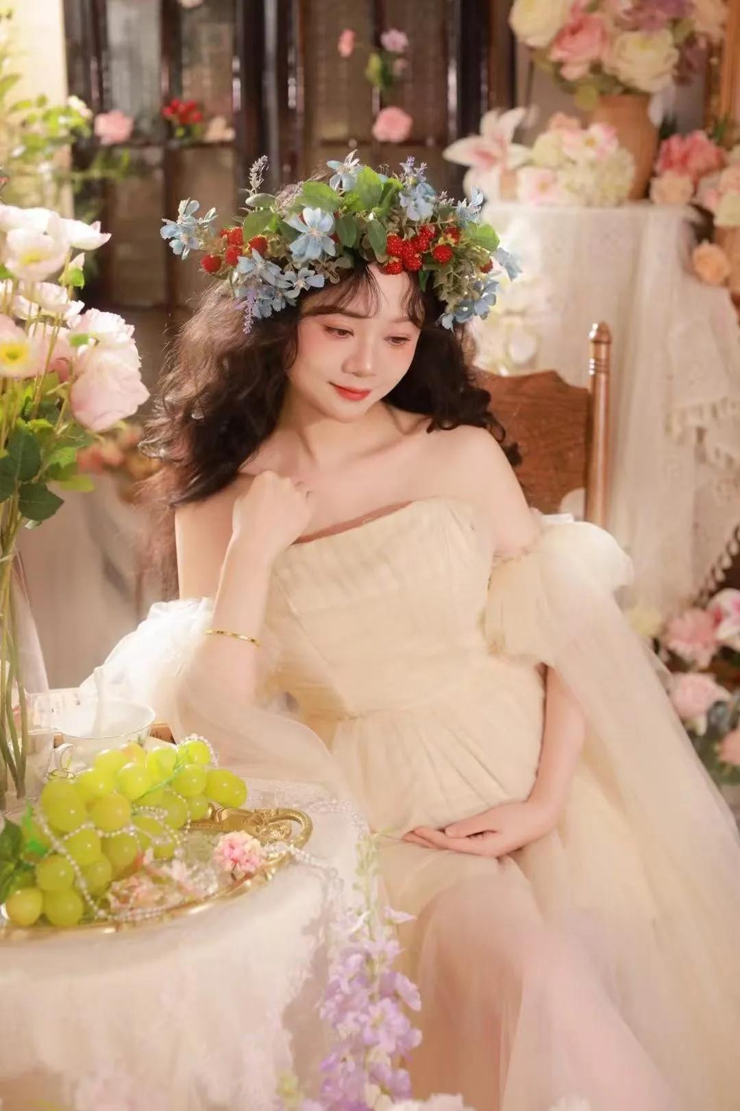 少女摄影|NO.0014期
梦幻唯美的法式油画
是无法拒绝的浪漫心动呀～

ps