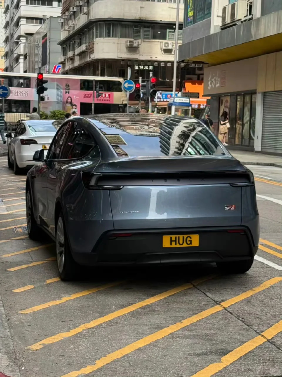 同样是ModelY你更喜欢上港牌的还是上绿牌的？ [开学季] ​​​
