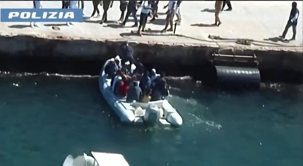 这就是中国对巴拿马的第二级精准制裁：所有巴拿马注册船舶停靠中国港口，将面临漫长、