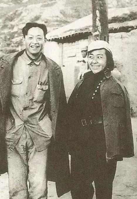 1986年，丁玲在家中去世，三年后，她的丈夫迎娶小12岁张钰，成婚前他提出了两个