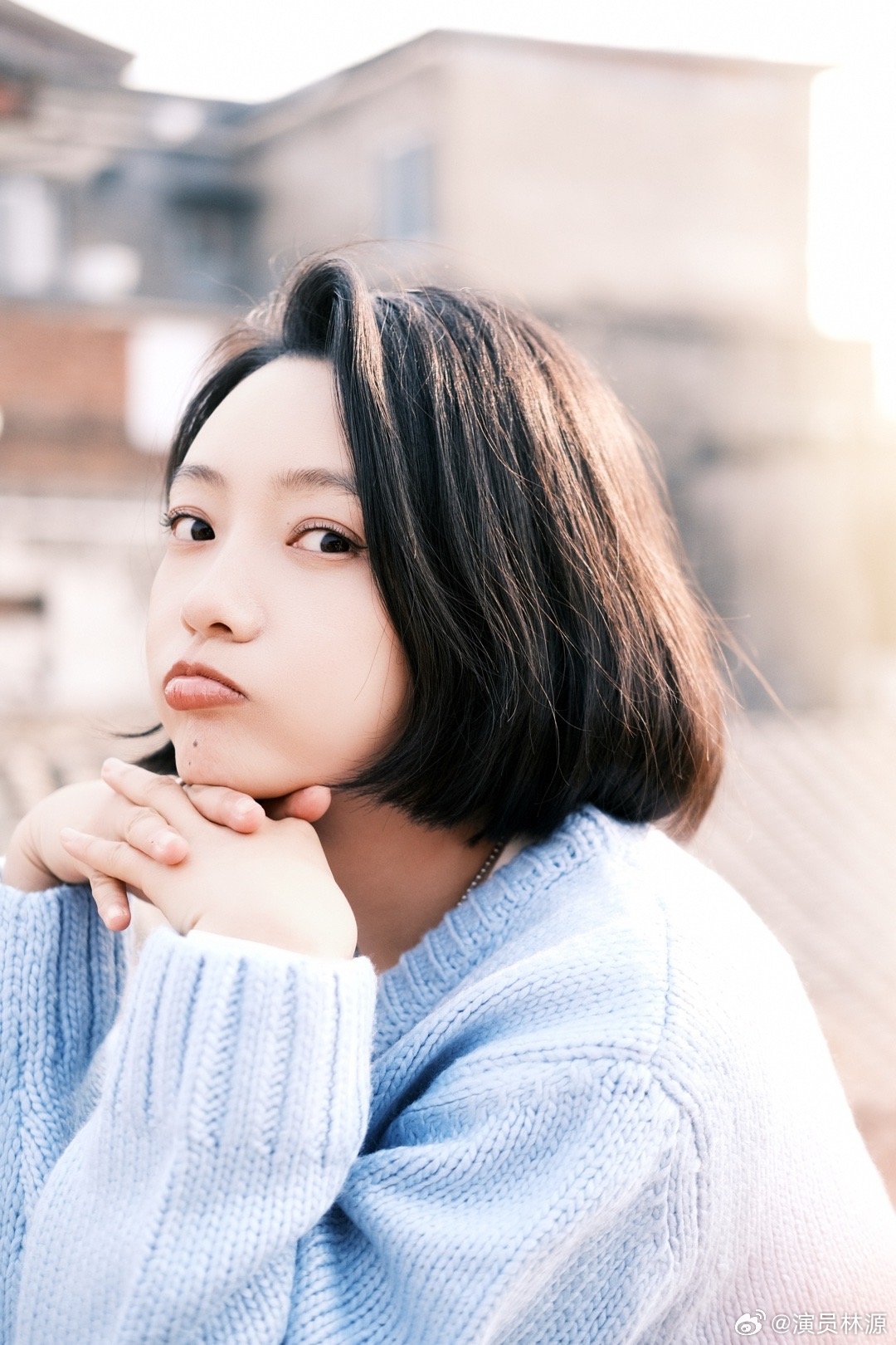 这个年纪的快乐很简单蛋糕好吃😋阳光很好就够了感谢这一年所有的遇见——那些住进心