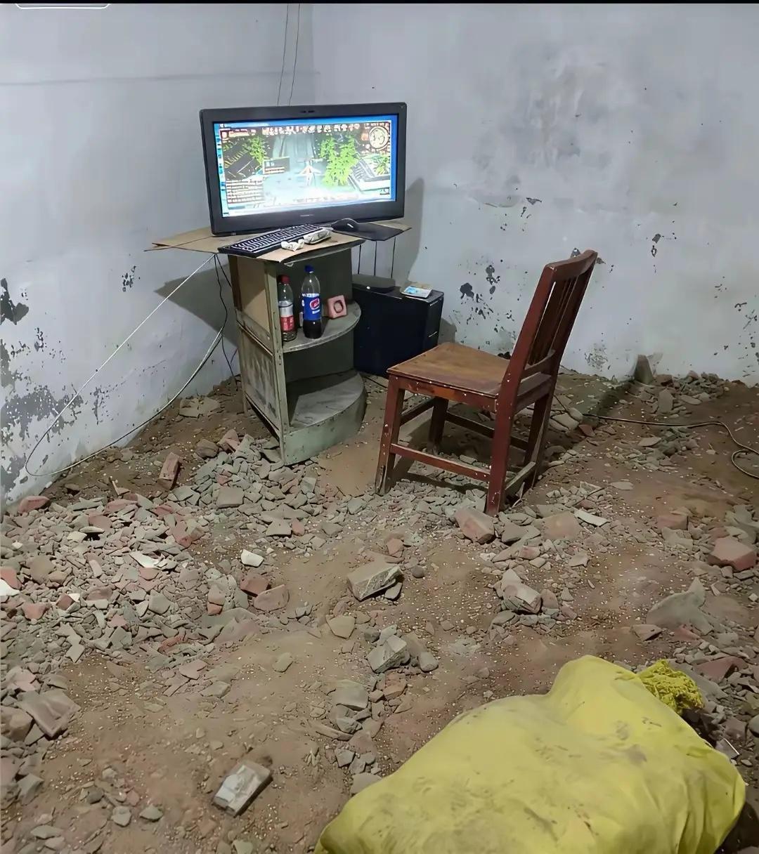 你能看出他打的是什么游戏吗？ ​​​