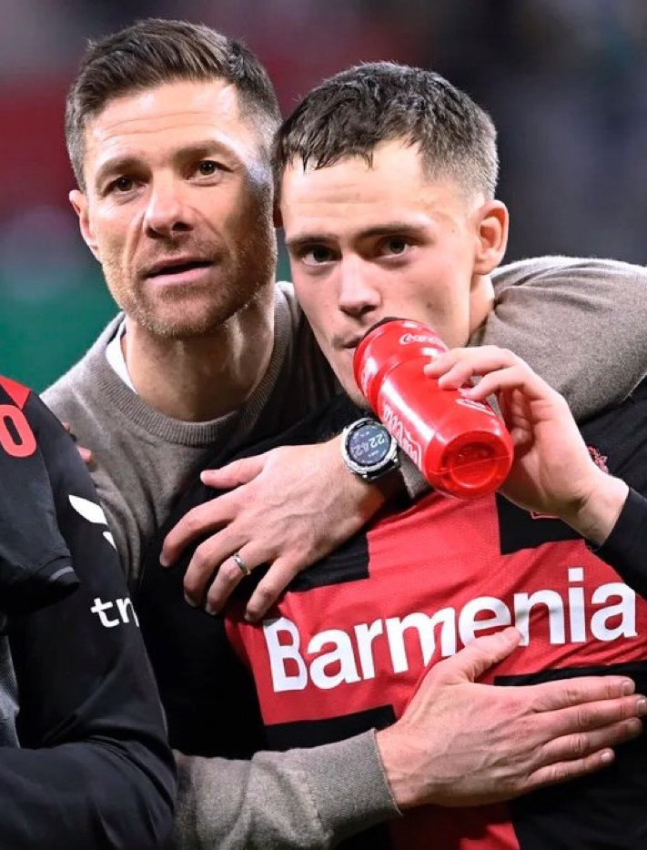 马卡报：阿隆索现在计划暂时告别教练岗位，除非利物浦向他抛出橄榄枝。他会立即接受利