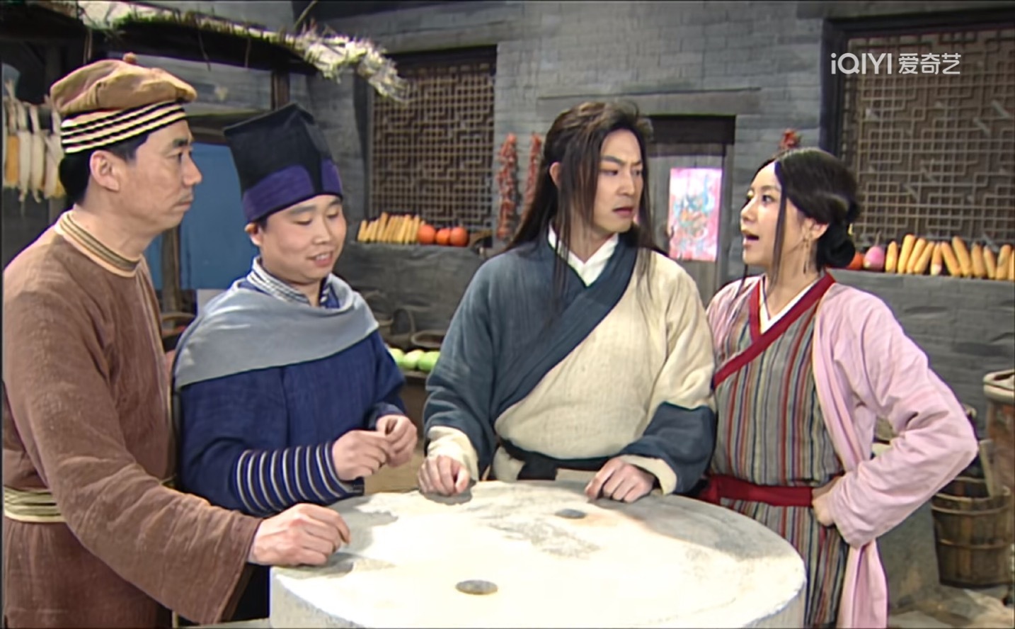 《我为湘玉存大钱》第117集姬无病把无双和秀才抓走了，小六要老白假装是盗圣去救他