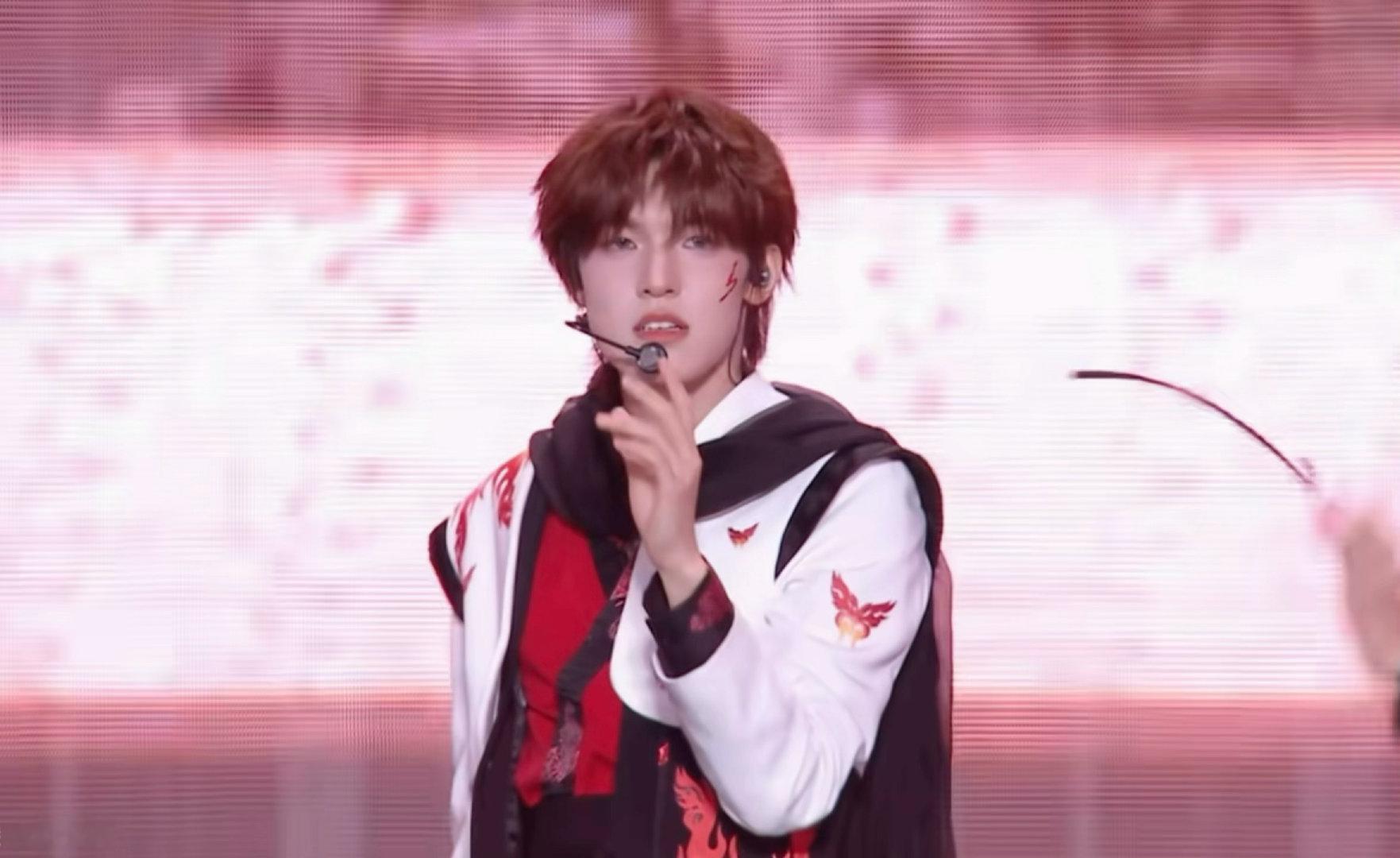 登陆少年背水一战分词登陆少年的新歌《背水一战》很好听，舞台也不错，单曲循环啦《背