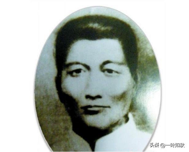 1929年，张英与傅桂兰假扮夫妻，去济南暗杀叛徒王复元。不料两人刚住进济南一家客