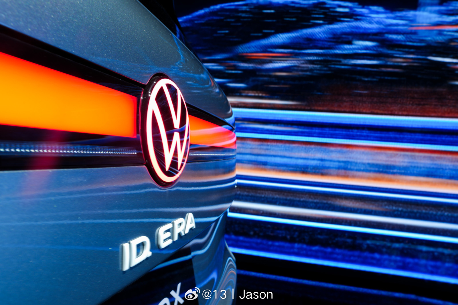 好了，所谓的「德系豪华」，其实其中最重要的「豪华」是在于「安全」。上汽大众 ID