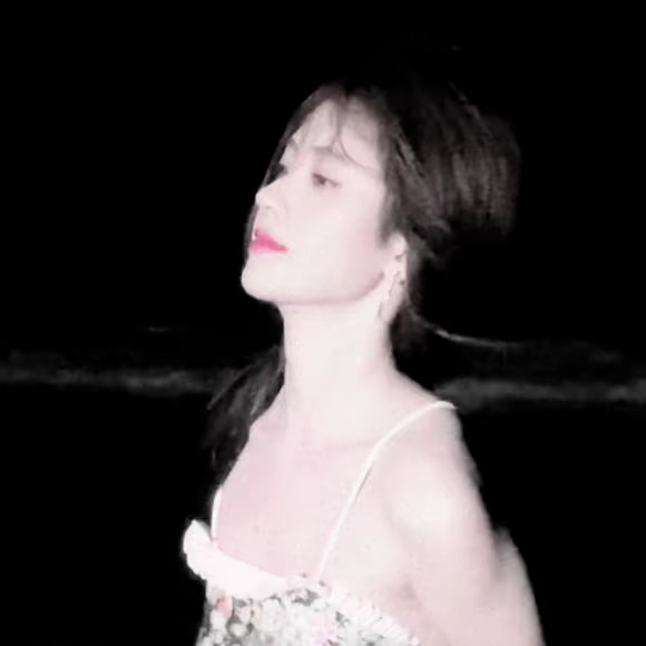 𝙒𝙚𝘾𝙝𝙖𝙩女头｜鞠婧祎｜小众｜ins风 