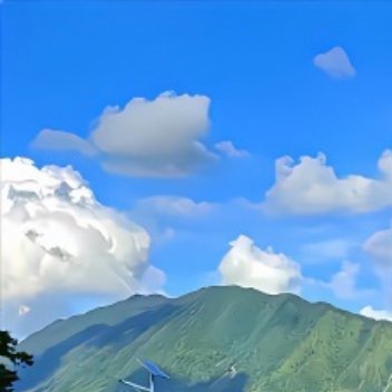 养养 真正的成熟，是学会与生活的平庸握手言和。我们年少时总怀揣万丈野心，以为人生