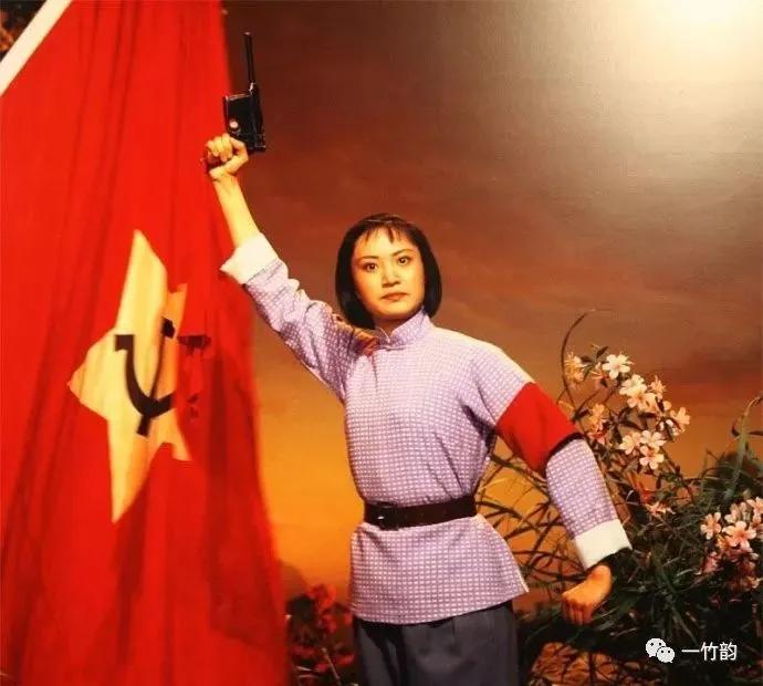 京剧名家杨春霞是一个很有亲和力的人
京剧名家杨春霞成功演出样板戏《杜鹃山》中的柯